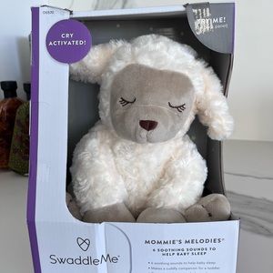 COPY - Swaddle Me “Mommie’s Melodies, helps baby sleep. Adorable lamb 6 soothin…